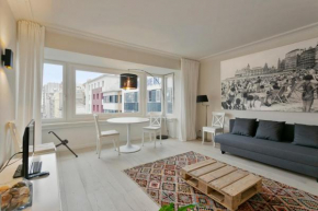 City Center Apartment - only 50m from the Beach!